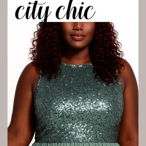 City Chic Be Dazzle Sequin Crop Top in Topaz Green - Plus Size 20 NWT